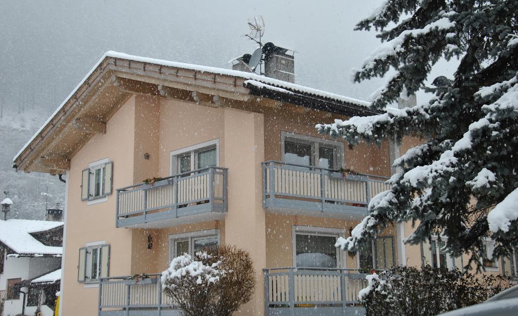 B&B 3 Cuori Predazzo Dış mekan fotoğraf
